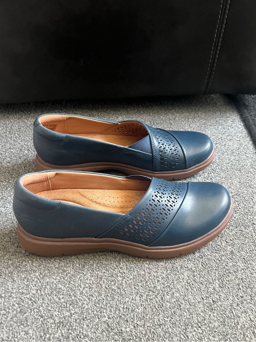 Clarks Certina Edge Leather Women's Navy Slip-On Loafers - Picture 8 of 14